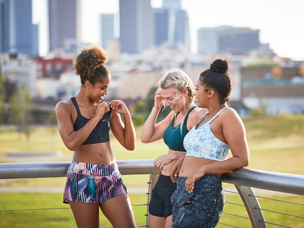 7 Signs Your Sports Bra Doesn't Fit - Fleet Feet Raleigh