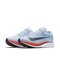 zoom fly
