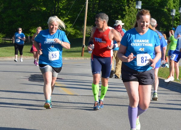 Run for the Deaf 2014 Fleet Feet Knoxville No Boundaries Team