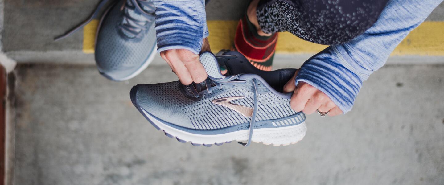 specialized running shoe stores