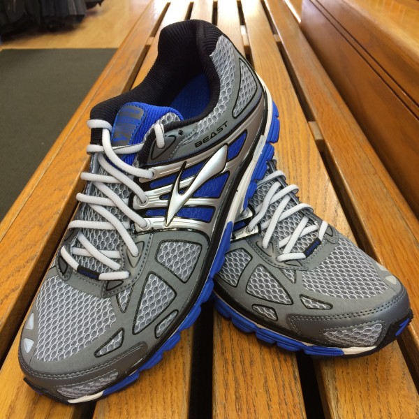 brooks beast 14 blue