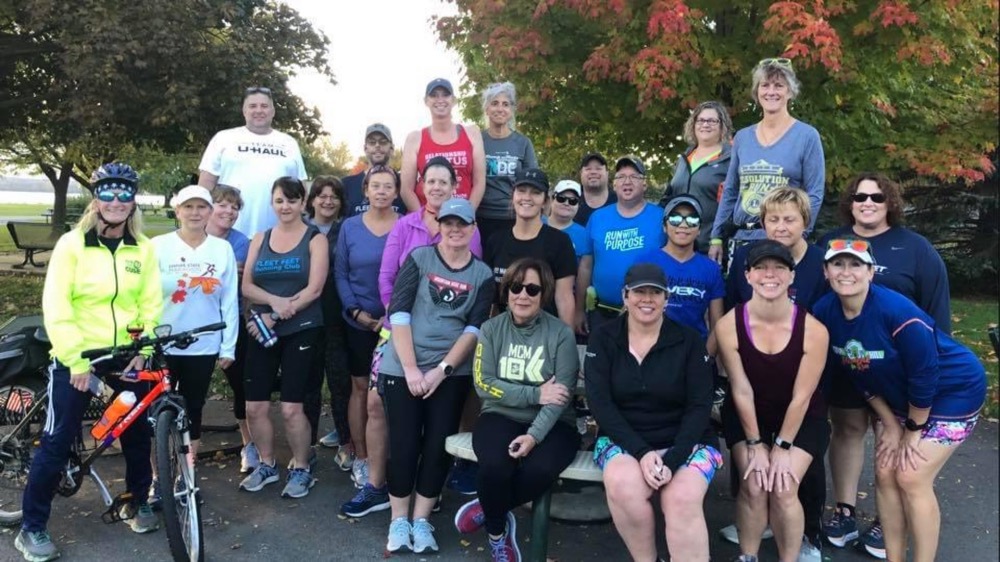 A large group of syracuse NMAM runners