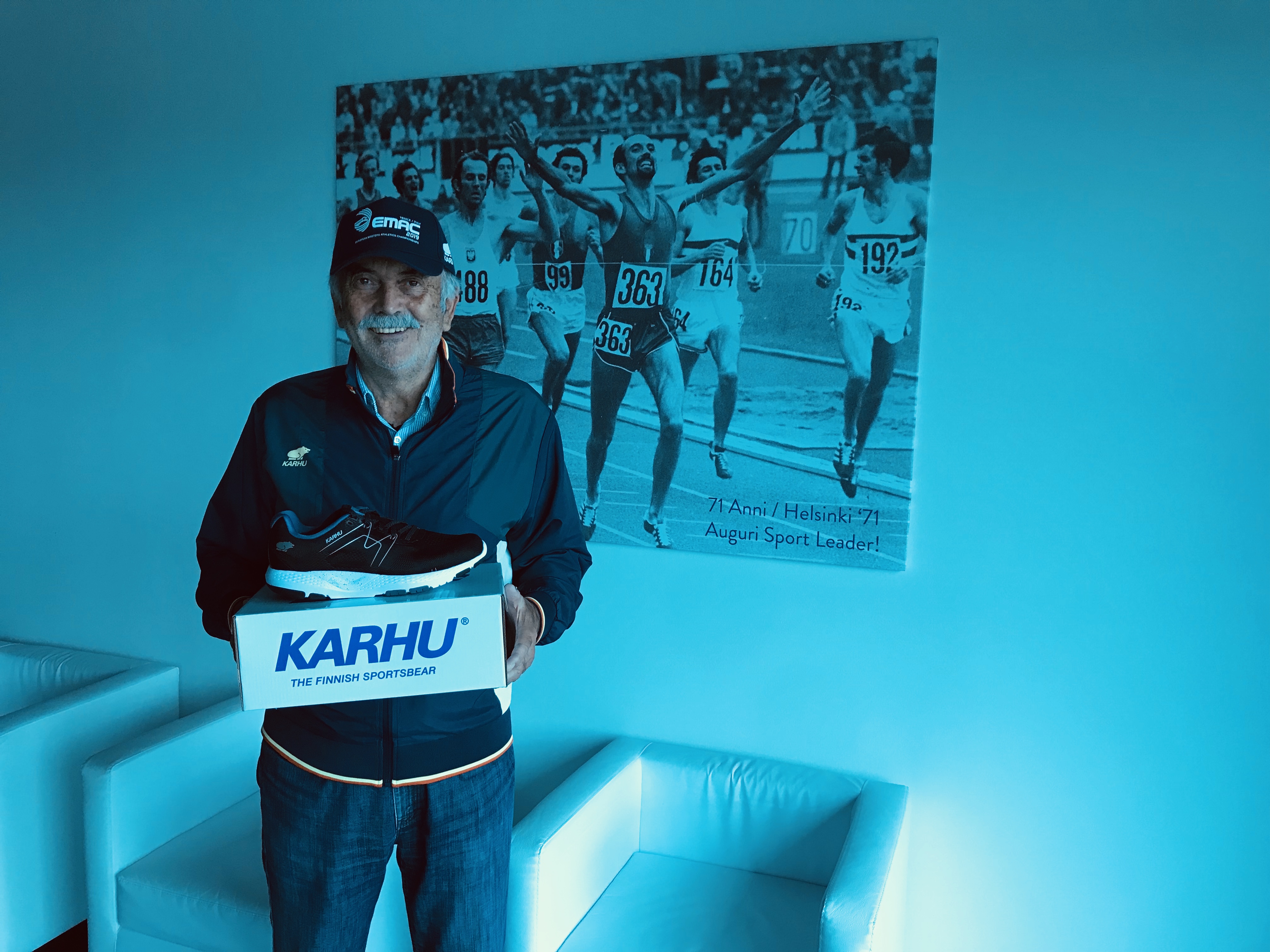 Karhu Ikoni from a distributor in Italy