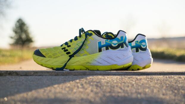 hoka clayton 3