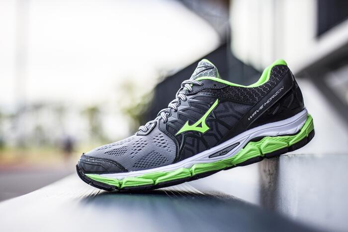 mizuno wave stability running shoes