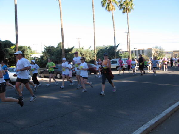  Running my first 5K (in the orange tank)