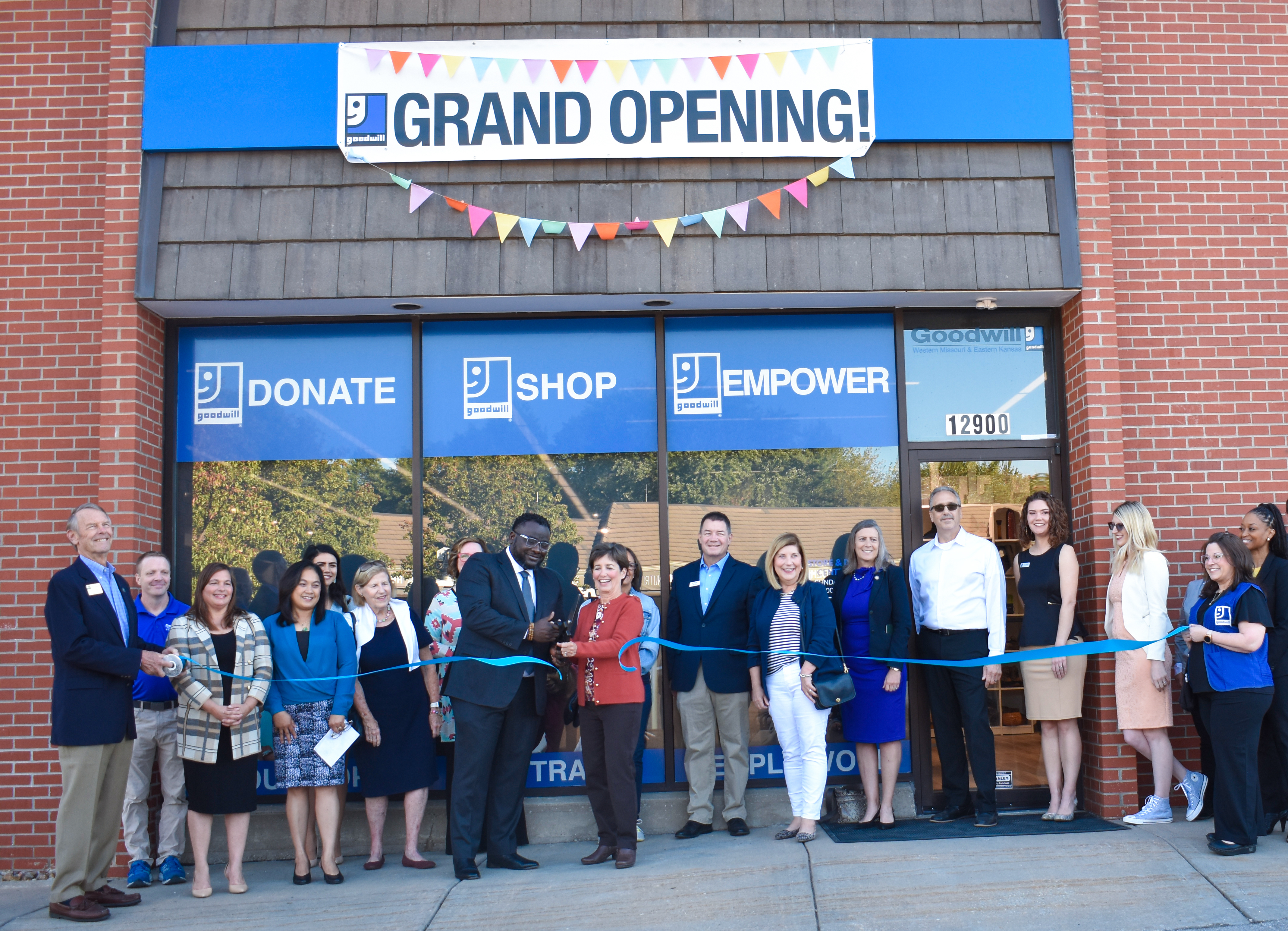 MOKAN Goodwill Opens New High-End Fashion Store in Leawood, KS