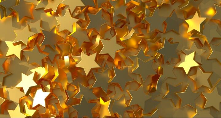 A garland of three dimensional gold stars