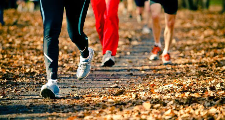 People running in the autumn race 