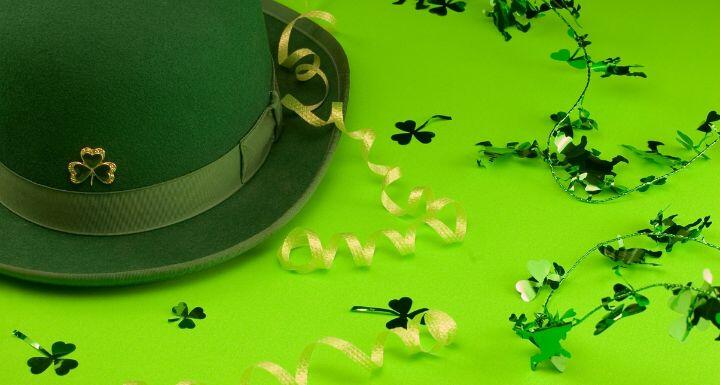 St. Patrick Day Hat and Confetti 