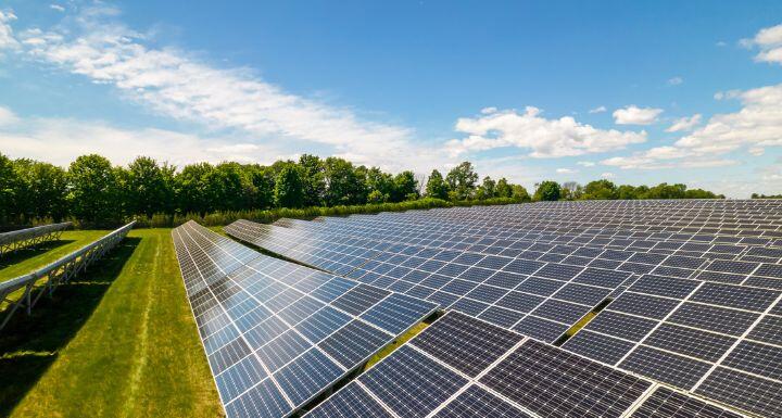 What Landowners Need to Know About Solar Farm Leases in North