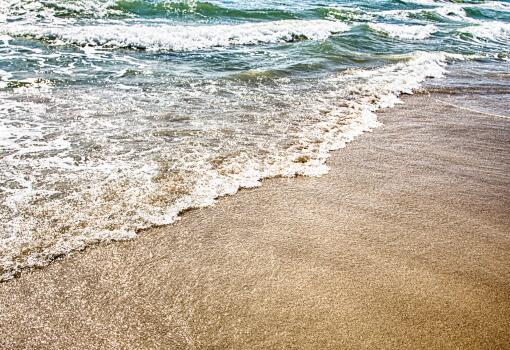 Waves washing up on Wrightsville Beach