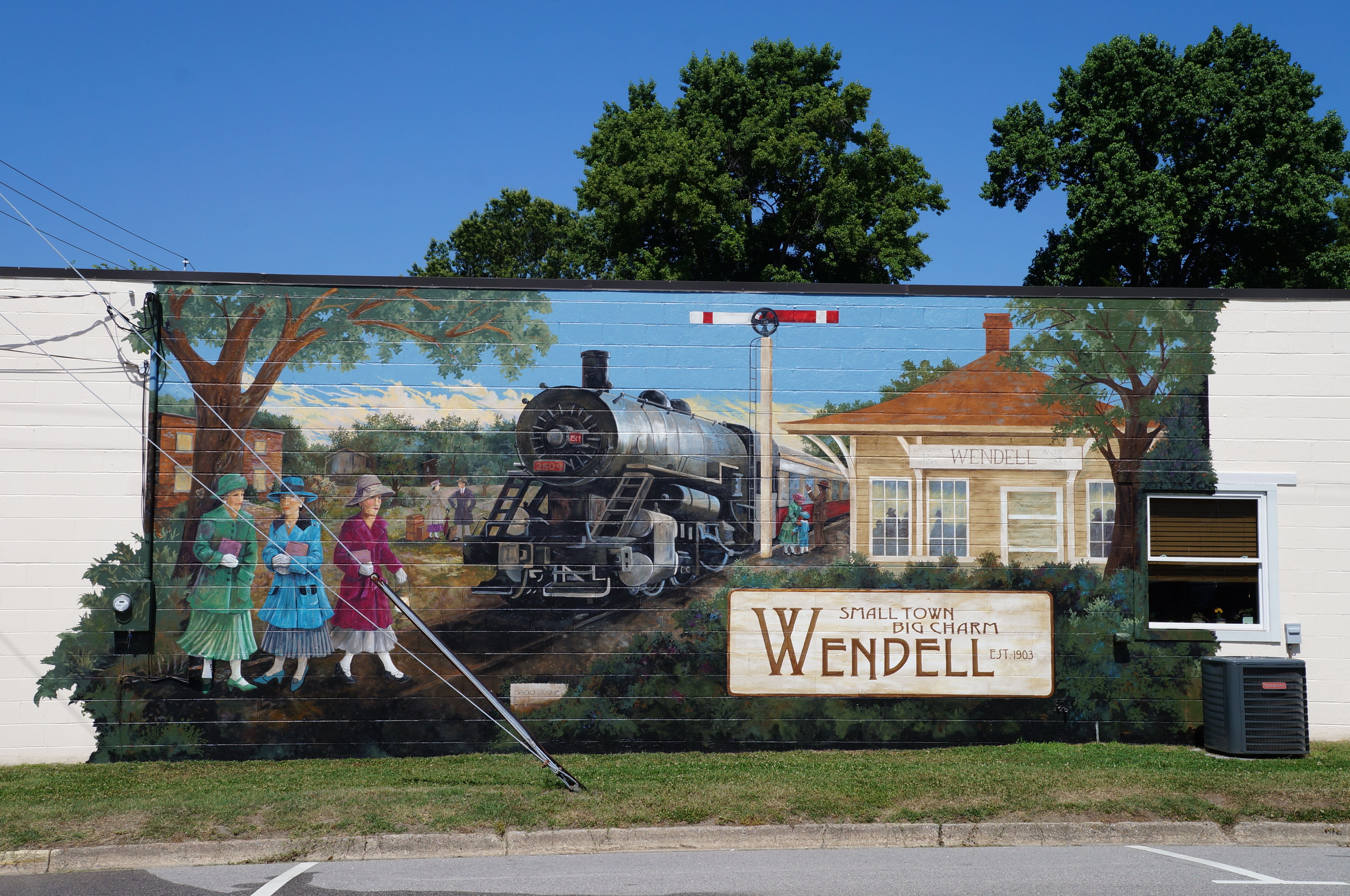Train Mural, by Peggy Lee Laughery