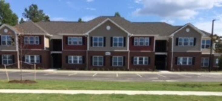 Enfield Pointe Apartments - United Property Management