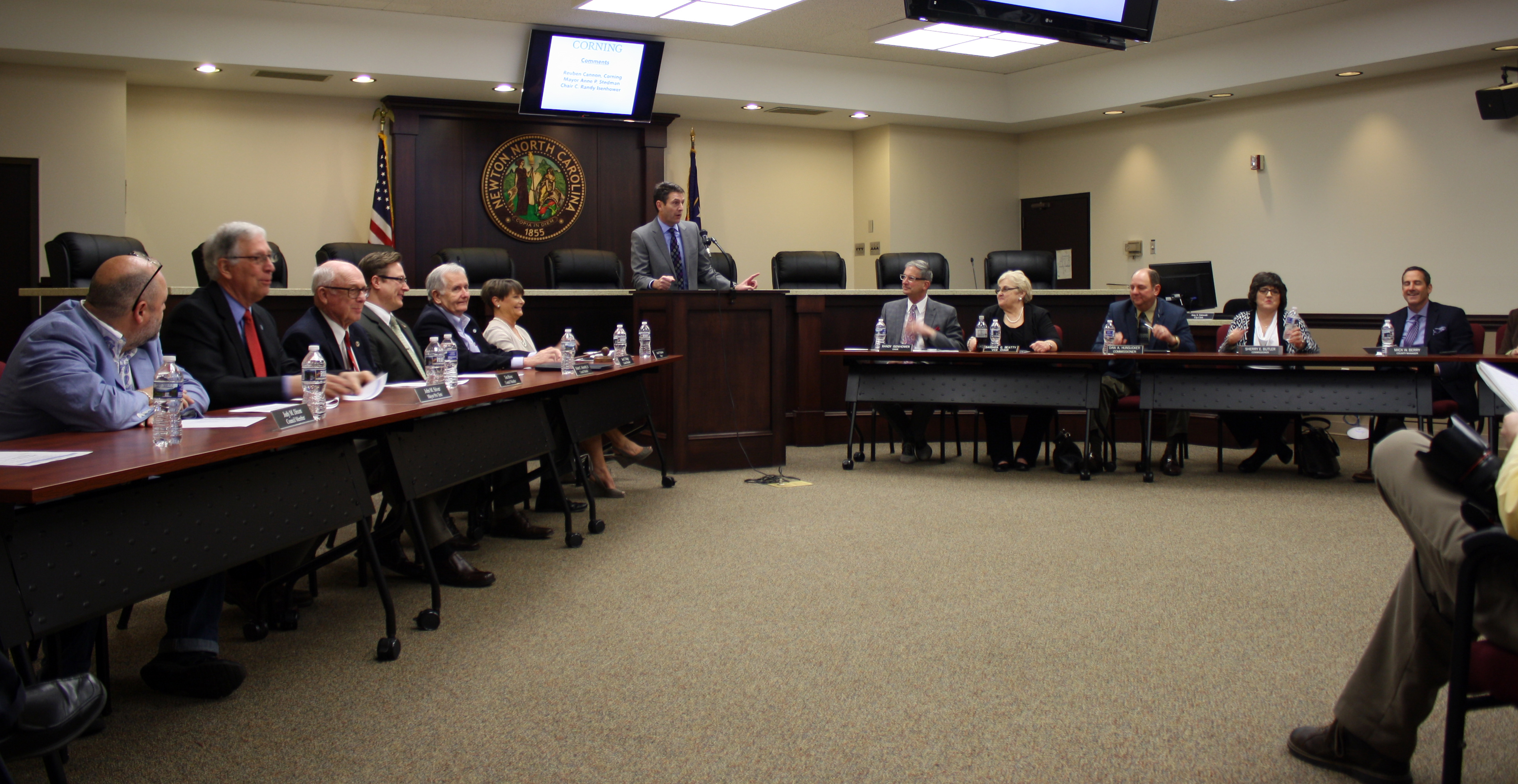 Scott Millar, Catawba EDC President, addresses a joint meeting of the Newton City Council and the Catawba County Commissioners.  (Photo: Alex Frick, City of Newton)